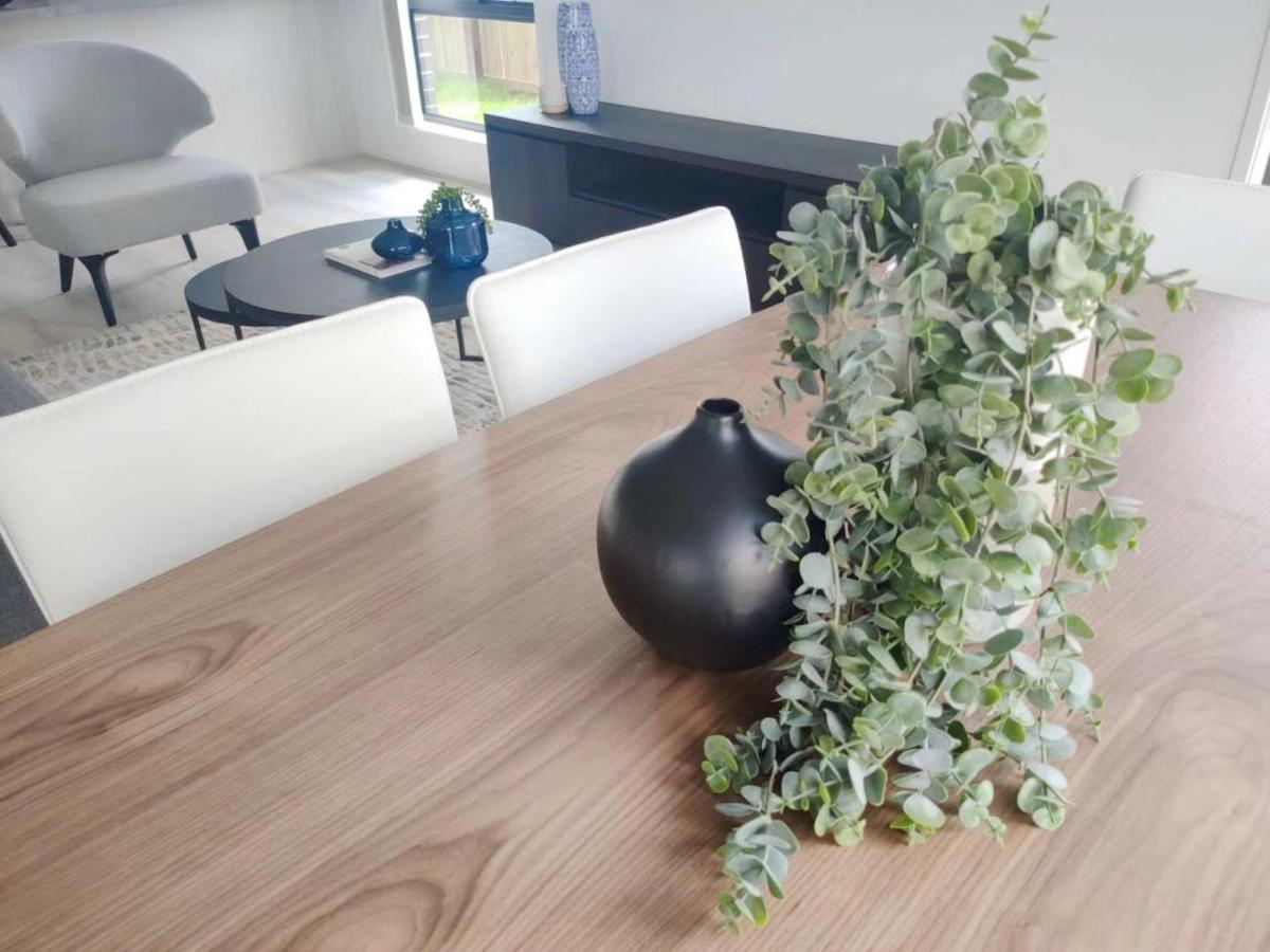 Oasis 4br In Coomera