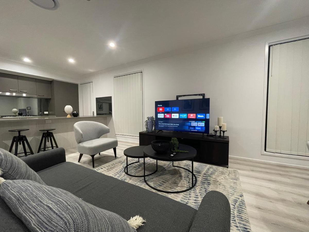 Holiday home Oasis 4br In Coomera